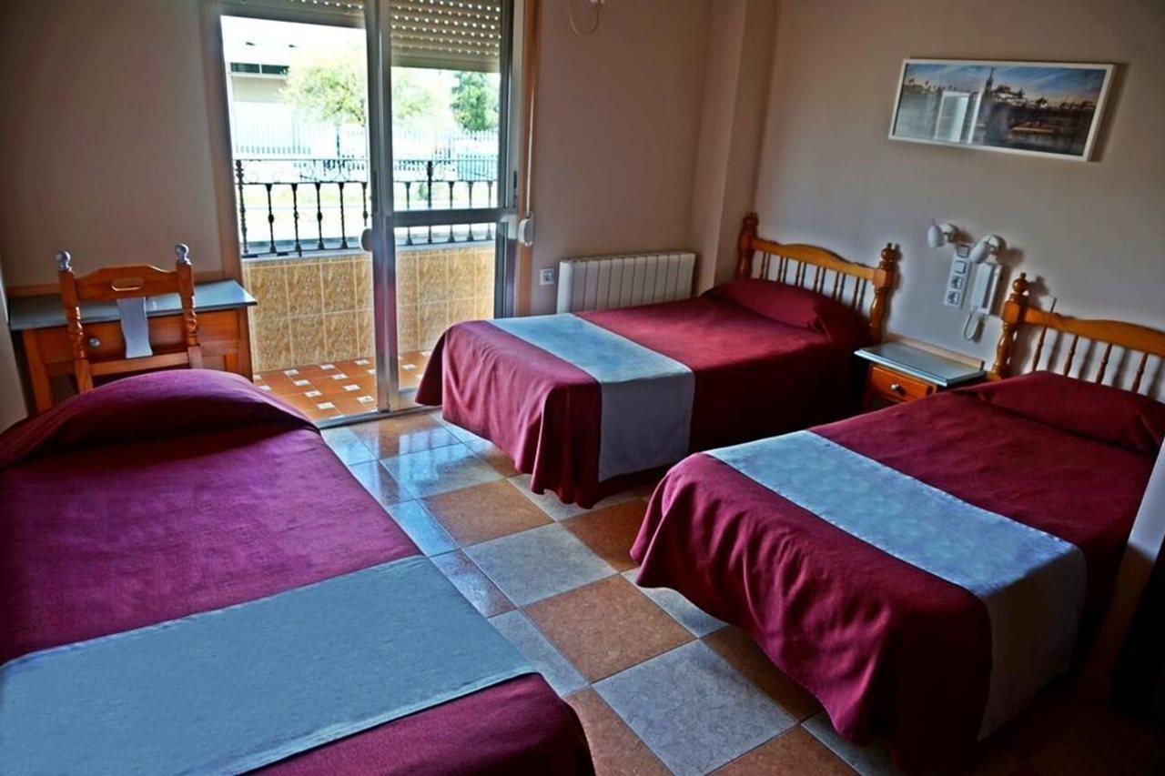 Hostal Alamare Séville Extérieur photo