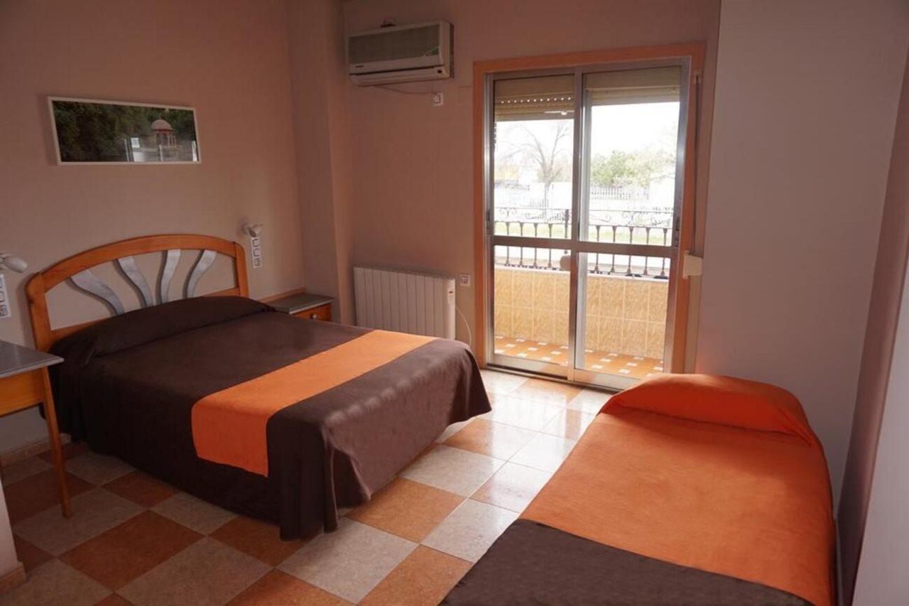 Hostal Alamare Séville Extérieur photo