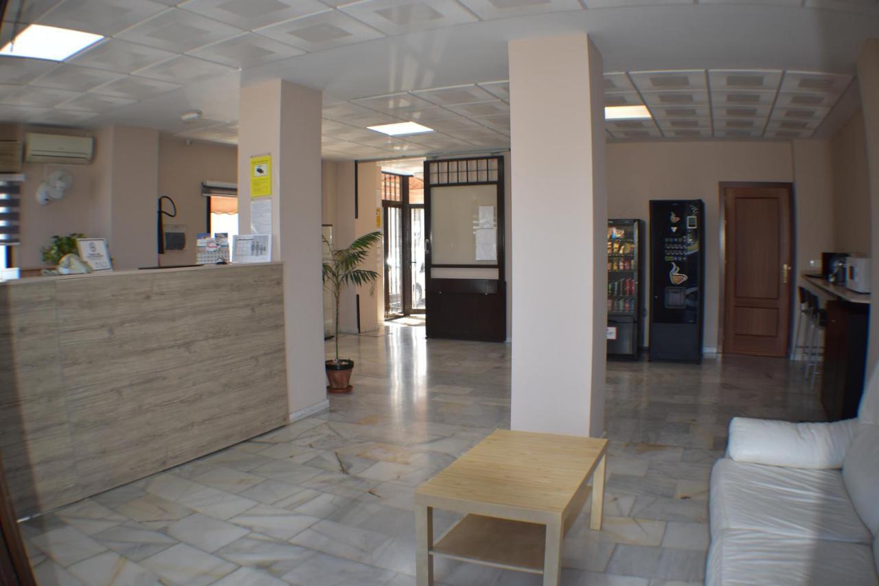 Hostal Alamare Séville Extérieur photo