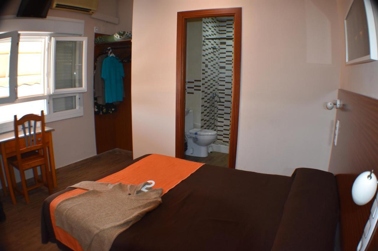 Hostal Alamare Séville Extérieur photo