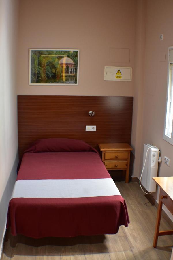 Hostal Alamare Séville Extérieur photo
