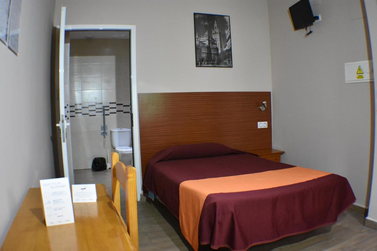 Hostal Alamare Séville Extérieur photo
