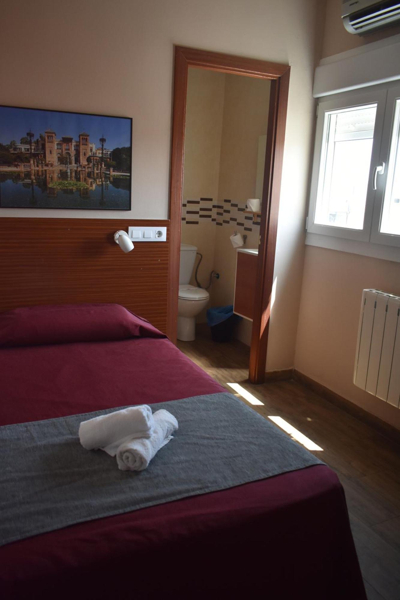 Hostal Alamare Séville Extérieur photo