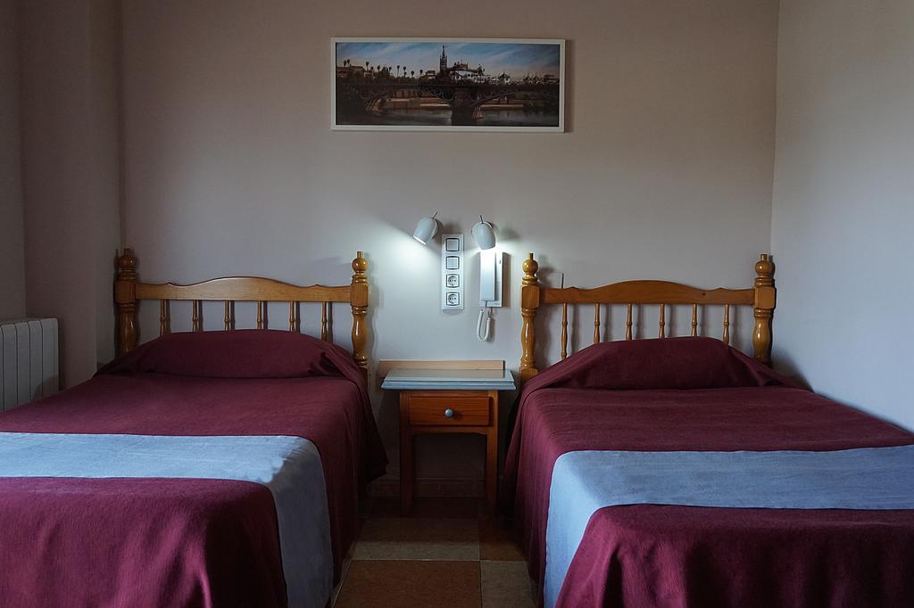 Hostal Alamare Séville Extérieur photo