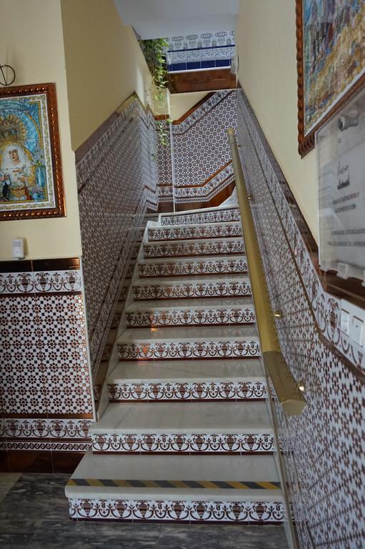 Hostal Alamare Séville Extérieur photo